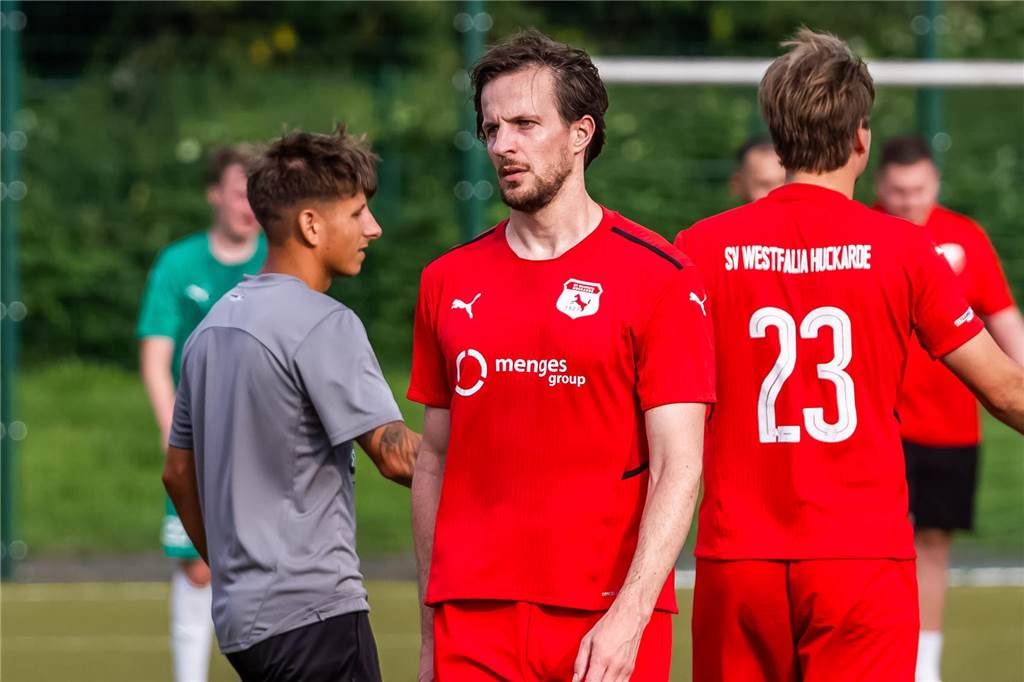 Dortmunder Team kassiert vier Tore in Überzahl: Alle Bezirksliga-Spiele in der Übersicht Westfalia Huckarde erlebt einen Saisonstart, der nicht nach Plan verläuft.