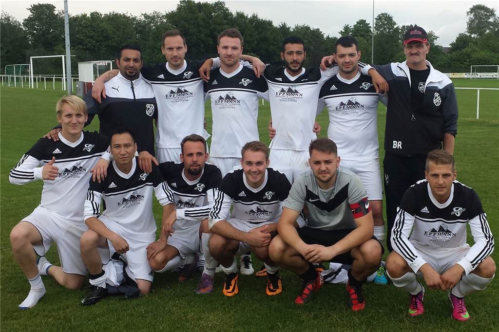 Tore wie am Fließband: Das sind die Kreisliga-Torfabriken der vergangenen zehn Jahre (Teil I) Westfalia Unna feierte 2012/13 einen souveränen Aufstieg - auf diesem Foto einen Sieg bei einem Turnier in Uentrop.
