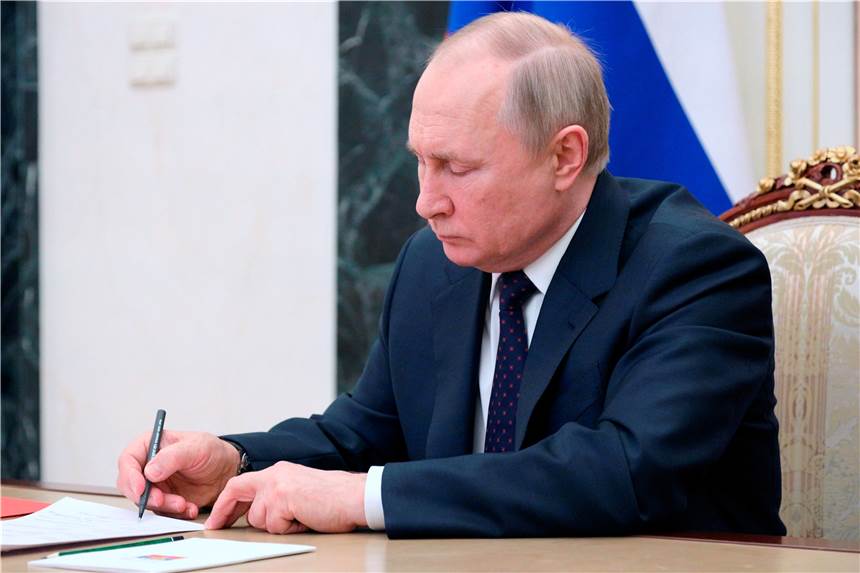 Putins nächster Schritt: Ein bisschen Atomkrieg? Westliche Experten fürchten Putin könnte bald zu nuklearen Waffen greifen.