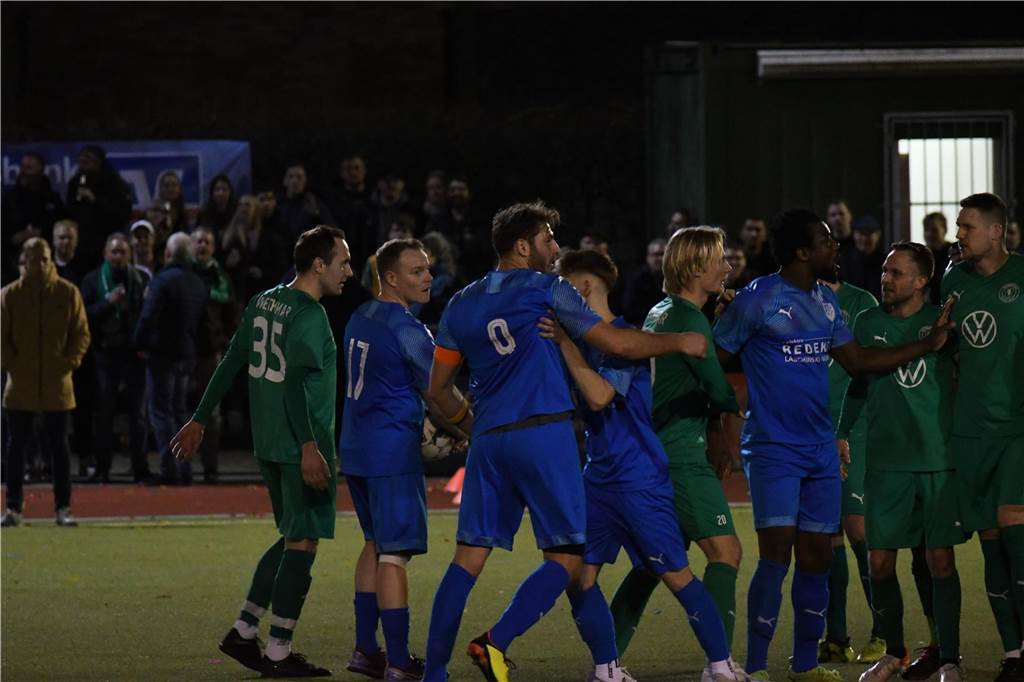 Die besten Fotos vom Derby zwischen Wethmar und Alstedde Wethmar holt den Derbysieg: Die Westfalia besiegt BW Alstedde am Freitagabend mit 3:1.