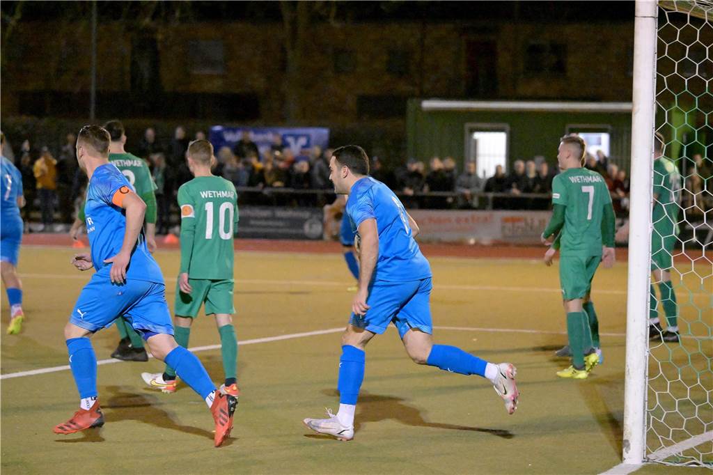 Die besten Fotos vom Derby zwischen Wethmar und Alstedde Wethmar holt den Derbysieg: Die Westfalia besiegt BW Alstedde am Freitagabend mit 3:1.