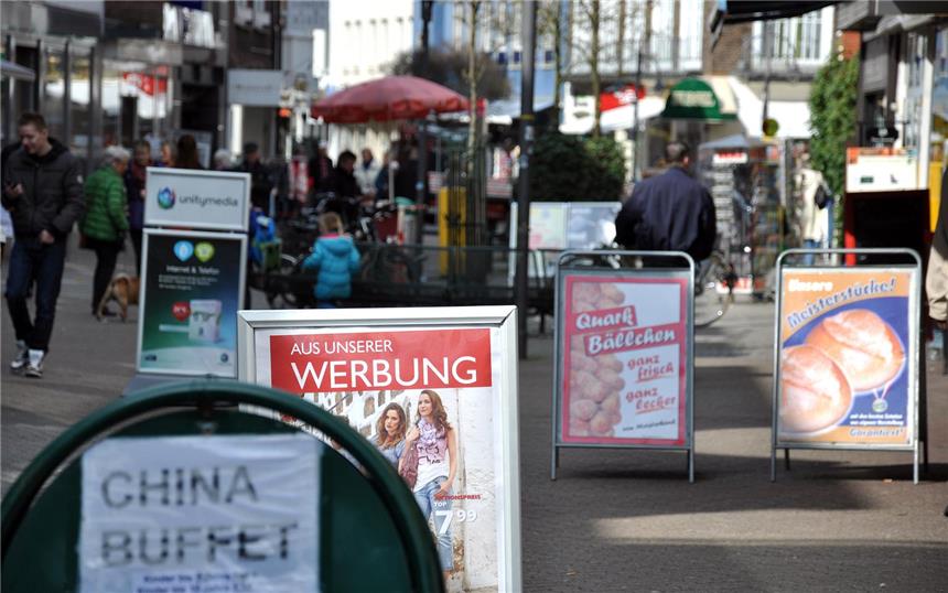 Wie beeinflusst der Online-Handel das Kaufverhalten der Dorstener und was bedeutet dies für den stationären Handel. Das versuchen Studenten der Uni Bochum herauszufinden.