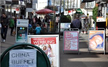 Wie beeinflusst der Online-Handel das Kaufverhalten der Dorstener und was bedeutet dies für den stationären Handel. Das versuchen Studenten der Uni Bochum herauszufinden.