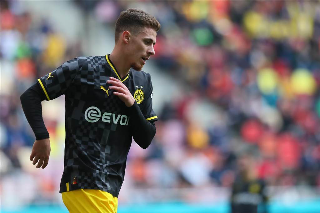 BVB-Plan mit Thorgan Hazard geht nicht auf: Belgier steht vor Rückkehr nach Dortmund Thorgan Hazard läuft über den Platz,