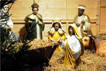 Wie der Halterner Nikolausmarkt, auf dem eine Krippe zu sehen ist, fallen in diesem Jahr die öffentlichen Weihnachtsgottesdienste aus.