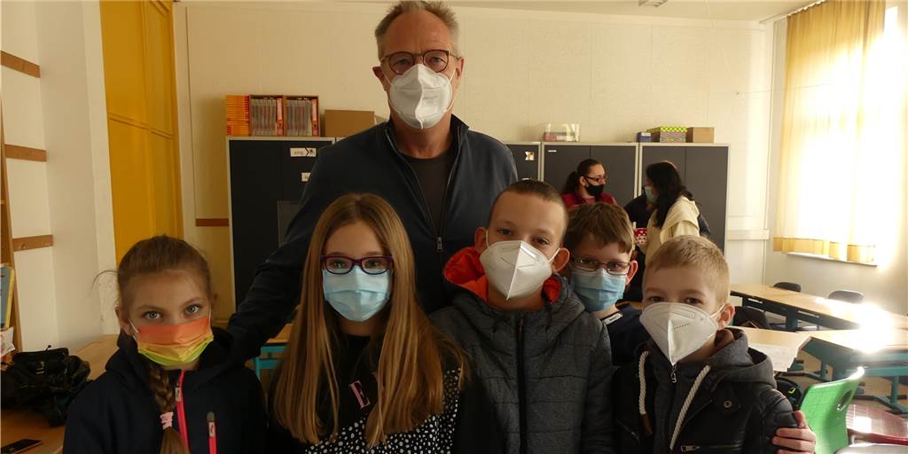 Ukrainische Kinder an Schwerter Schulen: Ist genug Platz da? Wie geht es ukrainischen Kindern an Schwerter Schulen? Das Thema wurde im Schulausschuss besprochen. Schulleiter Dirk Schnitzler erzählte vom Schulalltag an der ASS. Hier gibt es sogar ein Patensystem.