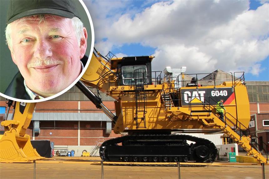Dieser Riesenbagger ist für Heinz Otto das Größte Wie groß dieser Bagger ist, lässt sich erst erkennen, wenn man genauer hinschaut. Allein das Führerhaus liegt in sieben Metern Höhe und ist über eine lange Treppe zu erklimmen.