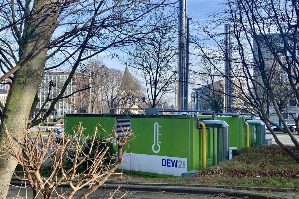 DEW21 setzt wieder auf Öl als Energiequelle: Sorge um Mangel an Gas Wie hier an der Neutor-Kreuzung setzt DEW21 bei Bedarf Heizcontainer ein - an der Weißenburger Straße jetzt sogar mit Öl befeuert.