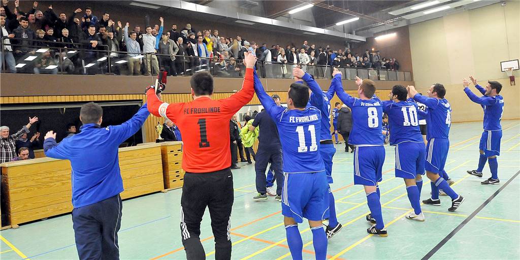 Castrop-Rauxeler Hallenstadtmeisterschaften stehen vor dem Aus Wie im Jahr 2016 sah es in der Vergangenheit stets aus: Der Hallenstadtmeister ließ sich in der Sporthalle der Willy-Brandt-Gesamtschule stets von seinen Fans auf einer voll besetzten Tribüne bejubeln.