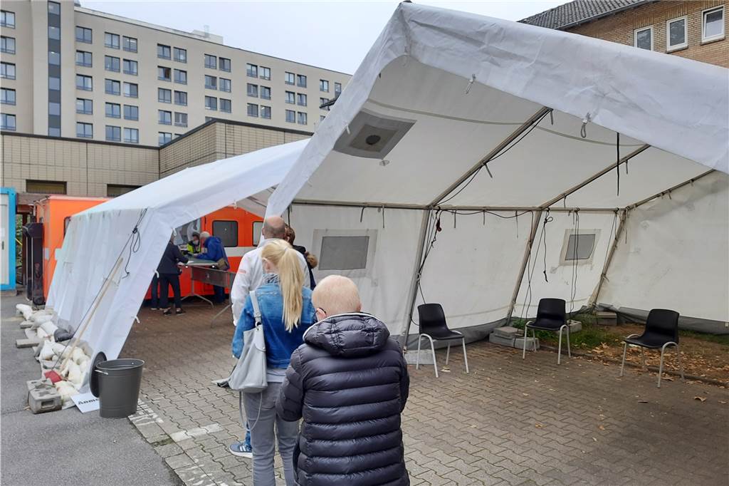 Dortmunder Arzt kritisiert Corona-Teststelle: „Wie ein Flüchtlingslager“ „Wie in einem Auffanglager“ fühlte sich Thomas Schätzler während seines Corona-Tests in der Teststelle am Klinikum-Nord.