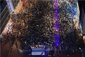 Wie in vielen Städten in Deutschland wollen auch die Menschen in Lünen ein Zeichen für Frieden und Demokratie setzen.