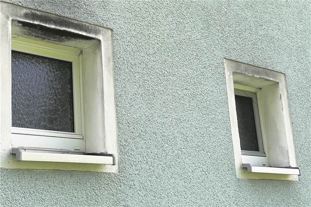 Die Aktenkammer - Verbrechen im Pott Teil 4: Der Killer kam durchs Fenster Wie konnte der Messer-Mörder durch das kleine Badezimmerfenster eindringen?