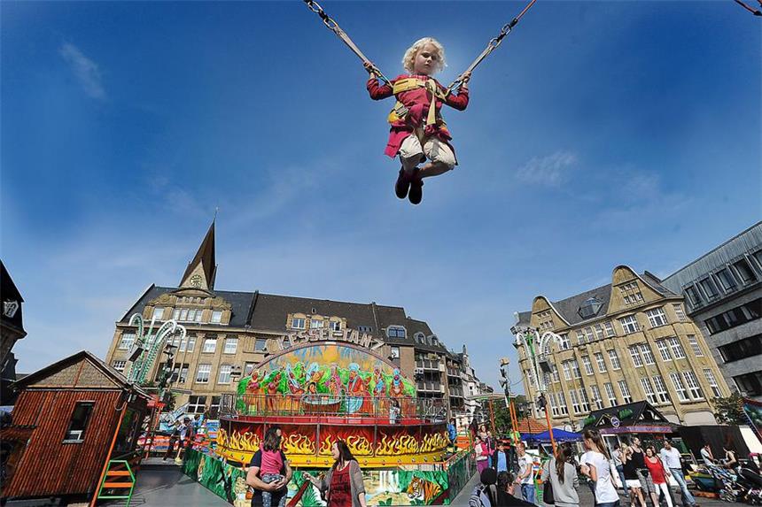 Wann gibt es 2016 in Castrop-Rauxel eine Kirmes? Wie oft geht es 2016 in der Castroper Altstadt hoch hinaus? Wie häufig soll es eine Kirmes geben? Die Diskussionen laufen.