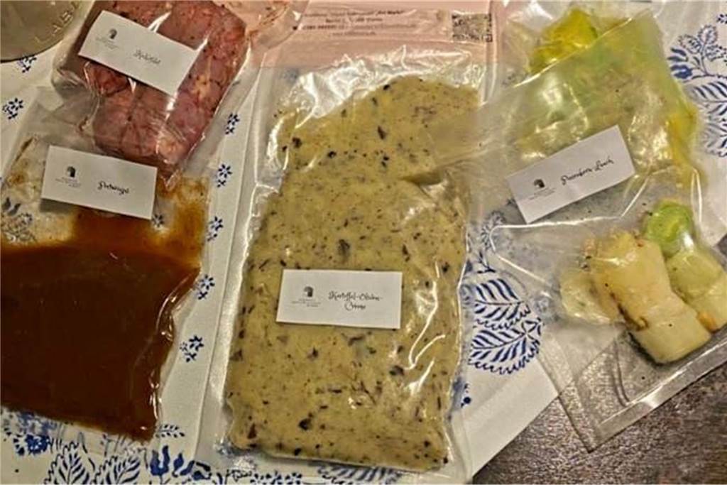 Lamm, Struwen und Spargel: Diese Restaurants in Werne bieten Ostermenüs „to go“ an Wie zum Valentinstag können sich Kunden Speisen im Sous-Vide-Beutel aus dem Hotel-Restaurant Baumhove bestellen. Die Gerichte müssen nur noch erwärmt und angerichtet werden. Ein ähnliches Angebot gibt es beim Stilvoll im Rathaus.