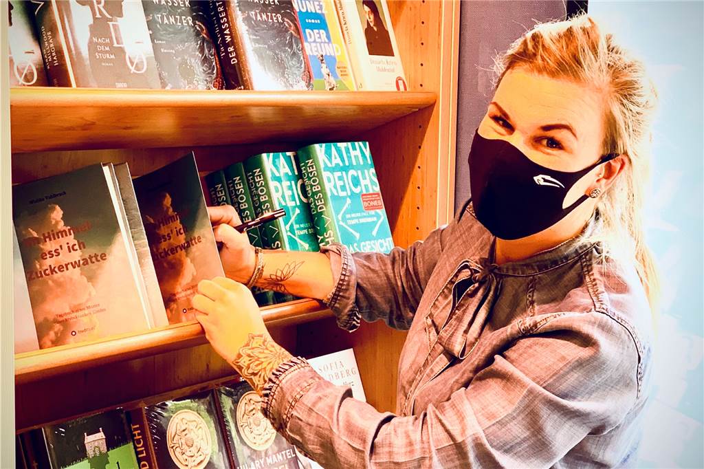 Ein Ninja an Heiligabend oder: Das erste Weihnachten ohne Moritz Wiebke Vahlbruch hat ihre Bücher bei Thalia auf Bitte des Inhabers signiert.