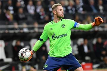 Wieder am Ball: Ralf Fährmann steht nach seiner Adduktorenverletzung wieder zur Verfügung.