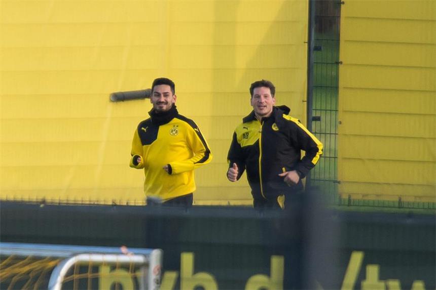 Tuchel hat die freie Auswahl - Gündogan läuft Wieder ins Lauftraining eingestiegen: BVB-Mittelfeldspieler Ilkay Gündogan (l.).