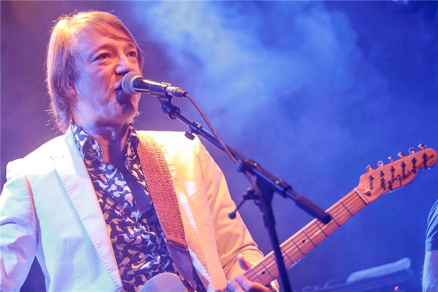 Blumfeld sind zurück - und führen Fans ins Glück Wieder zurück und nichts verlernt: Jochen Distelmeyer und die Band Blumfeld.