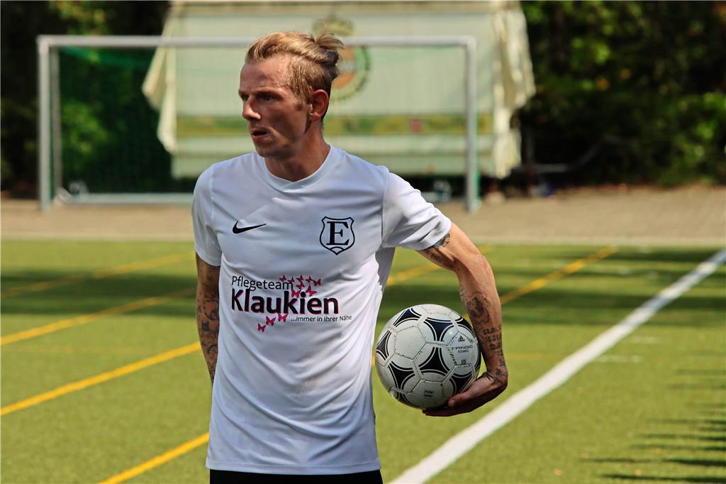Nach Spielabbruch: Macht das Sportgericht Eintracht Waltrop vorzeitig zum C4-Meister? Wiederholungsspiel oder Wertung? Eintracht Waltrops Spielertrainer will so oder so Meister werden und in die Kreisliga B aufsteigen.