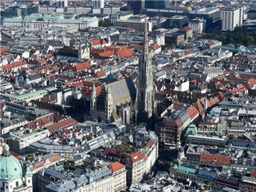 Wien mit dem Stephansdom im Zentrum. Foto: Helmut Fohringer