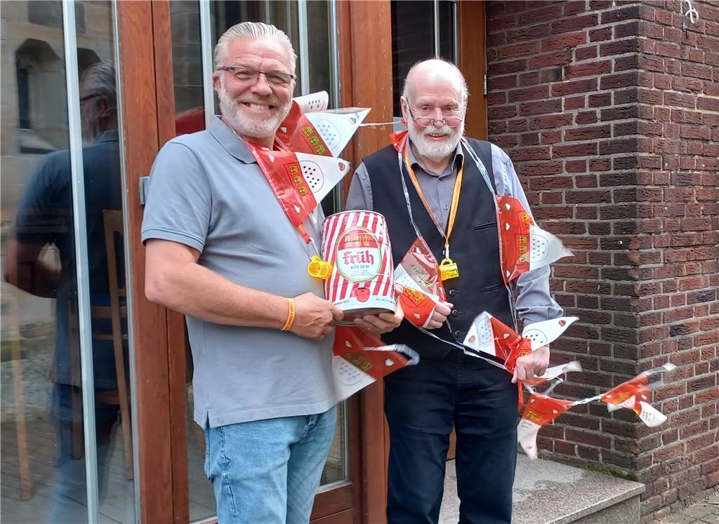 Jacobi-Kirmes 2024: Das sind die neuen Fahrgeschäfte Wilfried Reckers (l.) und Hubert Hattrup, die Organisatoren des „In-Treffs“ auf der Jacobi-Kirmes.
