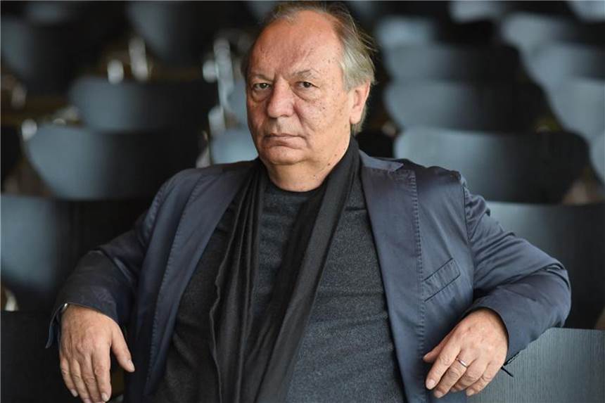Kabarettist kämpft gegen „Verrohung der Sprache“ Wilfried Schmickler hat die „Mitternachtsspitzen“ geprägt. Foto: Henning Kaiser