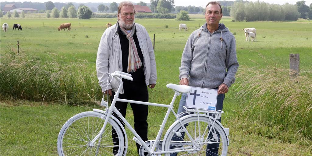 Wilhelm Gryczan-Wiese vom Allgemeinen Deutschen Fahrrad Club (ADFC) in Selm sowie Peter Mehmke vom ADFC Olfen sehen die Unfallstelle als "sehr gefährliche Stelle."