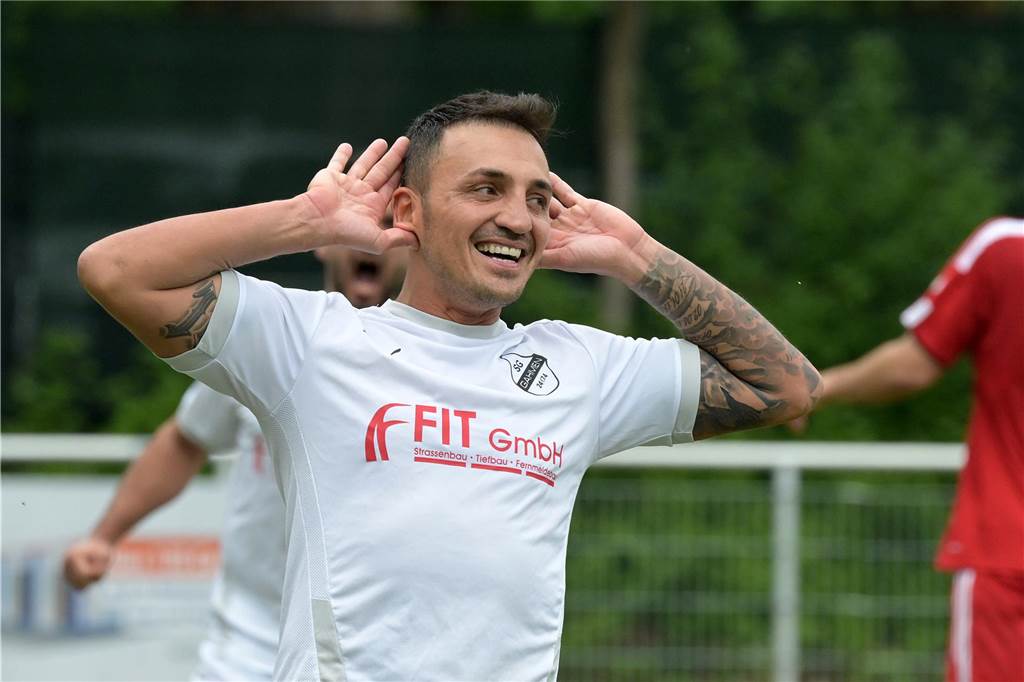 Seine Erfahrung soll K.F. Sharri in die Bezirksliga führen: „Bei uns kocht das Blut anders“ Murat Büyükdere jubelt.