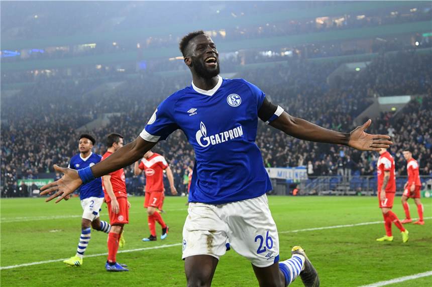 Schalkes Abwehrspieler Salif Sané schuftet für sein Comeback Will bald wieder mit Schalke Siege feiern: Salif Sané.