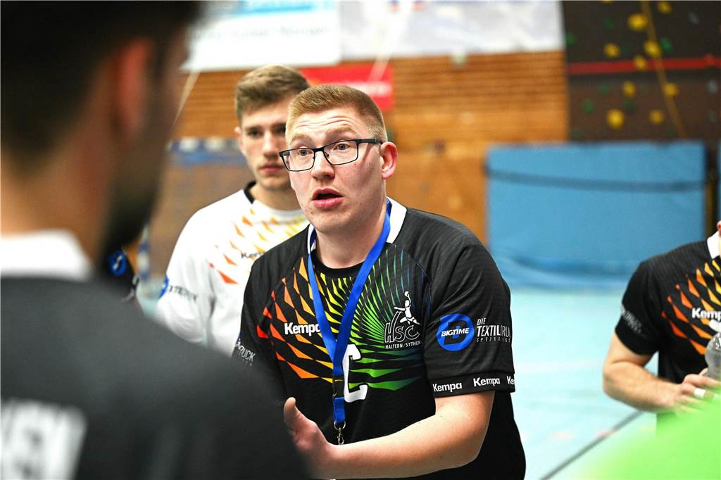 HSC-Herren gehen als Favorit ins Spiel Will den kommenden Gegner nicht unterschätzen: HSC-Coach Maurice Abstins.