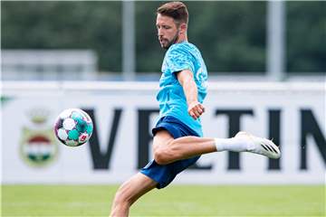 Will gegen Stuttgart wieder spielen: Mark Uth.