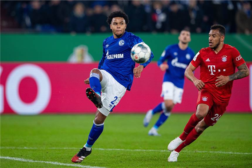Wie Schalkes Mittelfeldspieler Weston McKennie seine Zukunft plant Will unbedingt irgendwann in England spielen: Weston McKennie (l.).