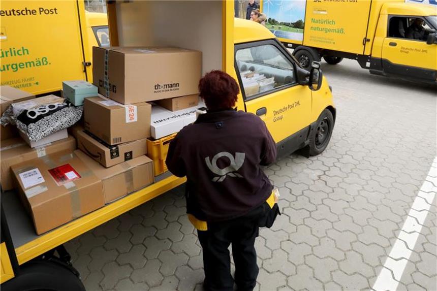 Post hält an umstrittener Entfristungspraxis fest „Wir werden an den Eckpunkten festhalten, denn sie haben sich in der Praxis bewährt und sind arbeitsrechtlich nicht zu beanstanden“, sagt Personalvorstand Thomas Ogilvie. Foto: Bernd Wüstneck