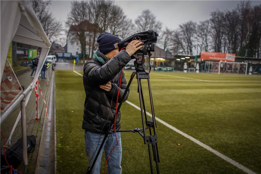 Der Super-Livestream-Mittwoch: Drei Dortmunder Amateurfußball-Topspiele live bei uns Wir zeigen am Mittwochabend drei Amateurfußballspiele mit Dortmunder Beteiligung live.
