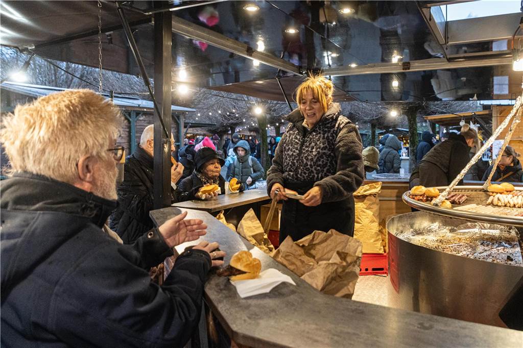 Wir zeigen die schönsten Bilder vom Nikolausmarkt 2023 in Aplerbeck.