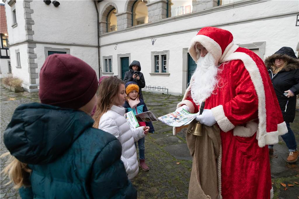 Wir zeigen die schönsten Bilder vom Nikolausmarkt 2023 in Aplerbeck.