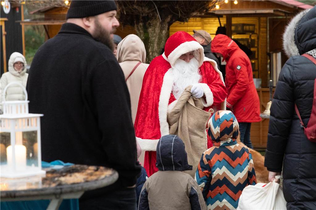 Wir zeigen die schönsten Bilder vom Nikolausmarkt 2023 in Aplerbeck.