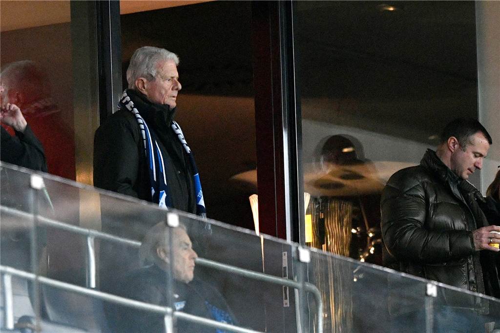 Die Beleidigungen einiger BVB-Ultras schaden dem Klub - und den eigenen Zielen Wird immer wieder verbal angegriffen: Hoffenheim-Mäzen Dietmar Hopp.