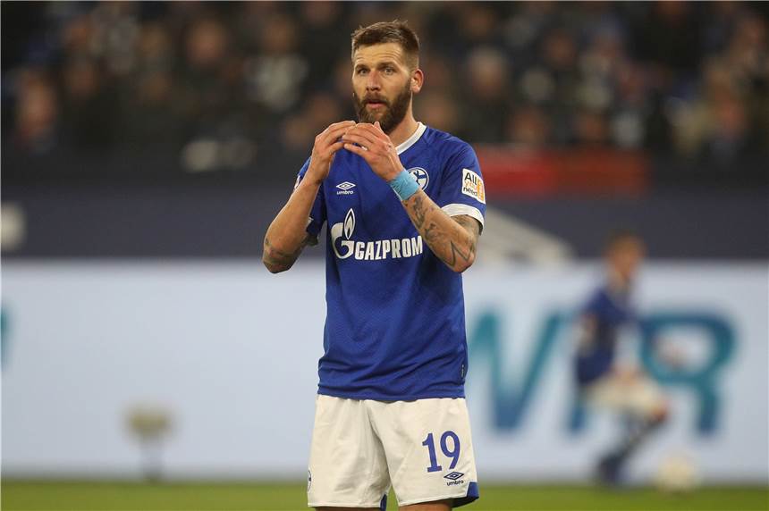 Wird in Porto wohl aussetzen: Schalke-Stürmer Guido Burgstaller.