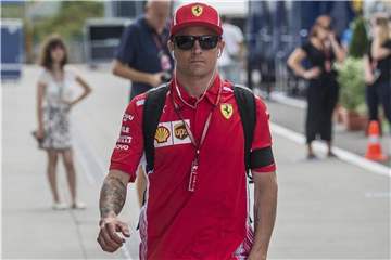 Wird Kimi Räikkönen auch in der nächsten Saison noch für Ferrari fahren? Foto: Zoltan Balogh/MTI/AP