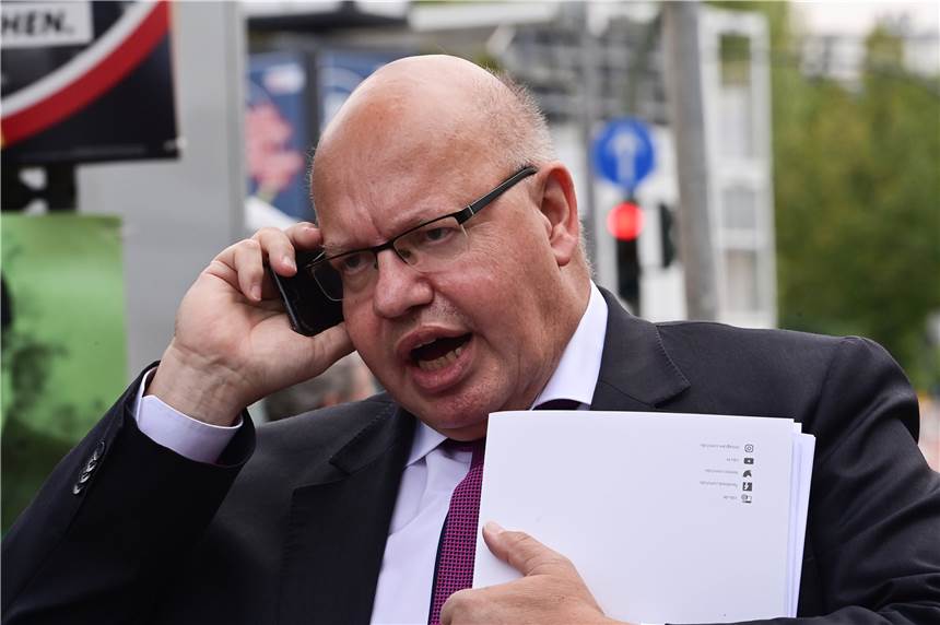 Druck auf Laschet wächst: CDU-Politiker positioniert sich gegen den Chef Wirtschaftsminister Peter Altmaier (CDU) fordert nach der Bundestagswahl eine zügige personelle Neuaufstellung der CDU.