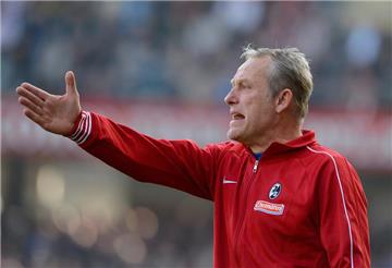 Wittert eine Verschwörung: Christian Streich.
