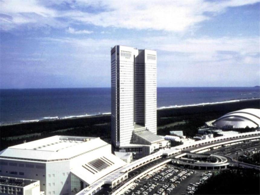Sportschule bis Luxushotel: Turnier-Quartiere des DFB WM-Quartier 2002: Der Resortkomplex «Seagaia» im japanischen Miyazaki auf der Insel Kyushu. Foto: Jiji