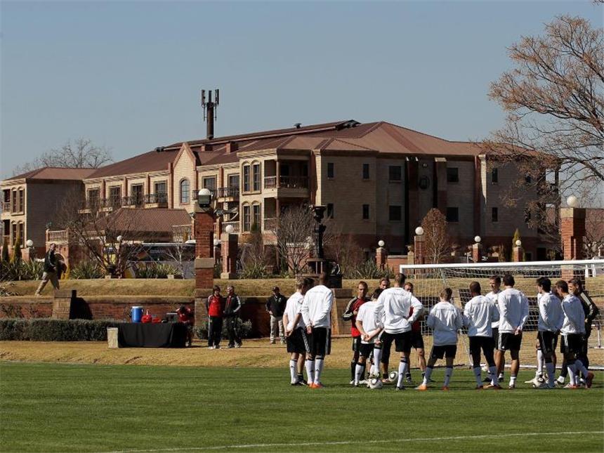 Sportschule bis Luxushotel: Turnier-Quartiere des DFB WM-Quartier 2010: Das Velmore Grande Hotel in Pretoria. Foto: Joern Pollex