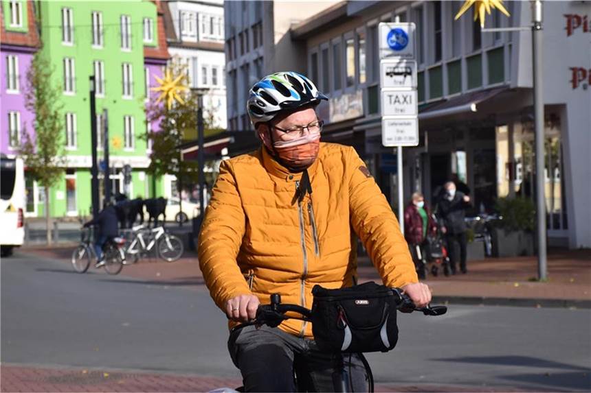 Maskenpflicht gilt in Dorsten auch für Radfahrer Wo in Dorsten und im Kreis Recklinghausen Maskenpflicht gilt, gilt sie laut Kreisverwaltung grundsätzlich auch für Radfahrer. (Symbolbild)