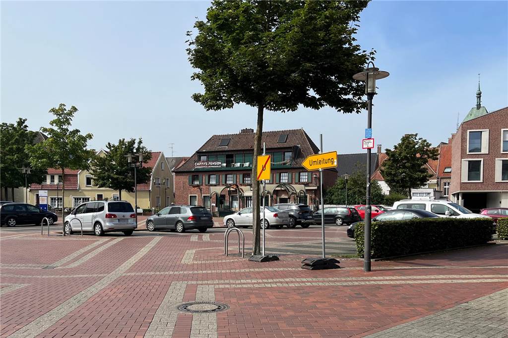 Einschränkungen zur Vredener Kirmes: Parkverbote und Busumleitungen Parkplatz Domhof