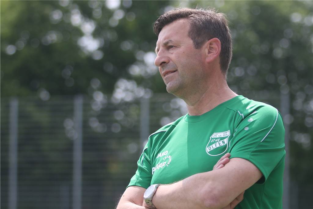Mit welchen Mitteln Fußballvereine schon 16-jährige Jugendspieler beim SuS Olfen abwerben Wolfang Rödiger B-Jugend des SuS Olfen verpasst Landesliga-Aufstieg.