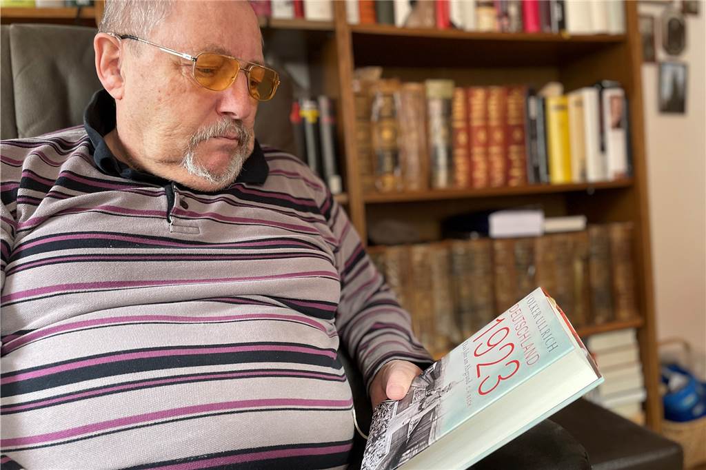 Wolfgang Guss‘ sonderbares Treffen mit einem Soldaten der Ruhrbesetzung Wolfgang Guss beschäftigt sich viel mit der deutschen Geschichte.