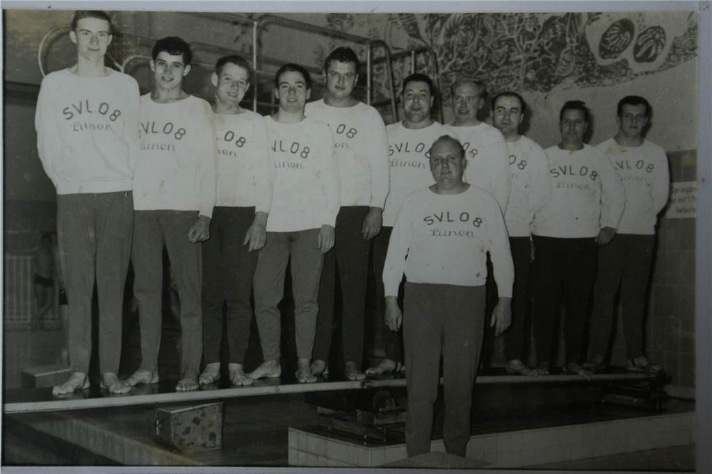Große Trauer um „Moses“ Wolfgang Mowinkel (v.) hat den SVL über Jahrzehnte mitaufgebaut.