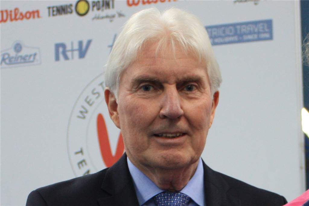 Trainings-Tourismus im Lockdown: Zum Aufschlag ins Nachbarland WTV-Präsident Robert Hampe setzt sich dafür ein, dass die Tennishallen in Westfalen wieder geöffnet werden.